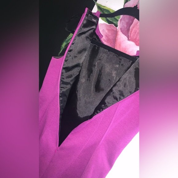 NWOT💥TAHARI. 💎 Chic Purple Dress. - Picture 10 of 10
